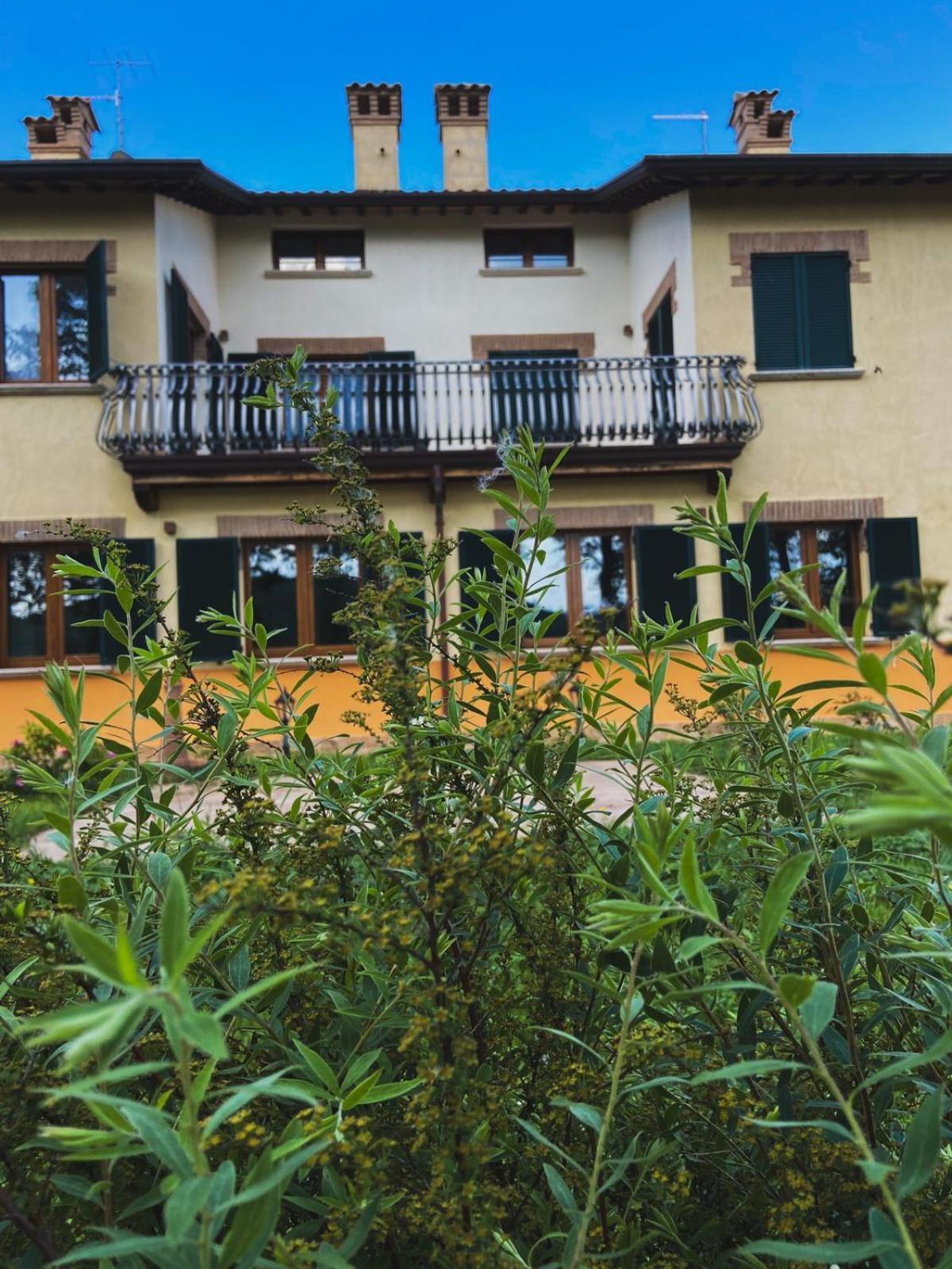 Villa Tadina Gualdo Tadino Buitenkant foto